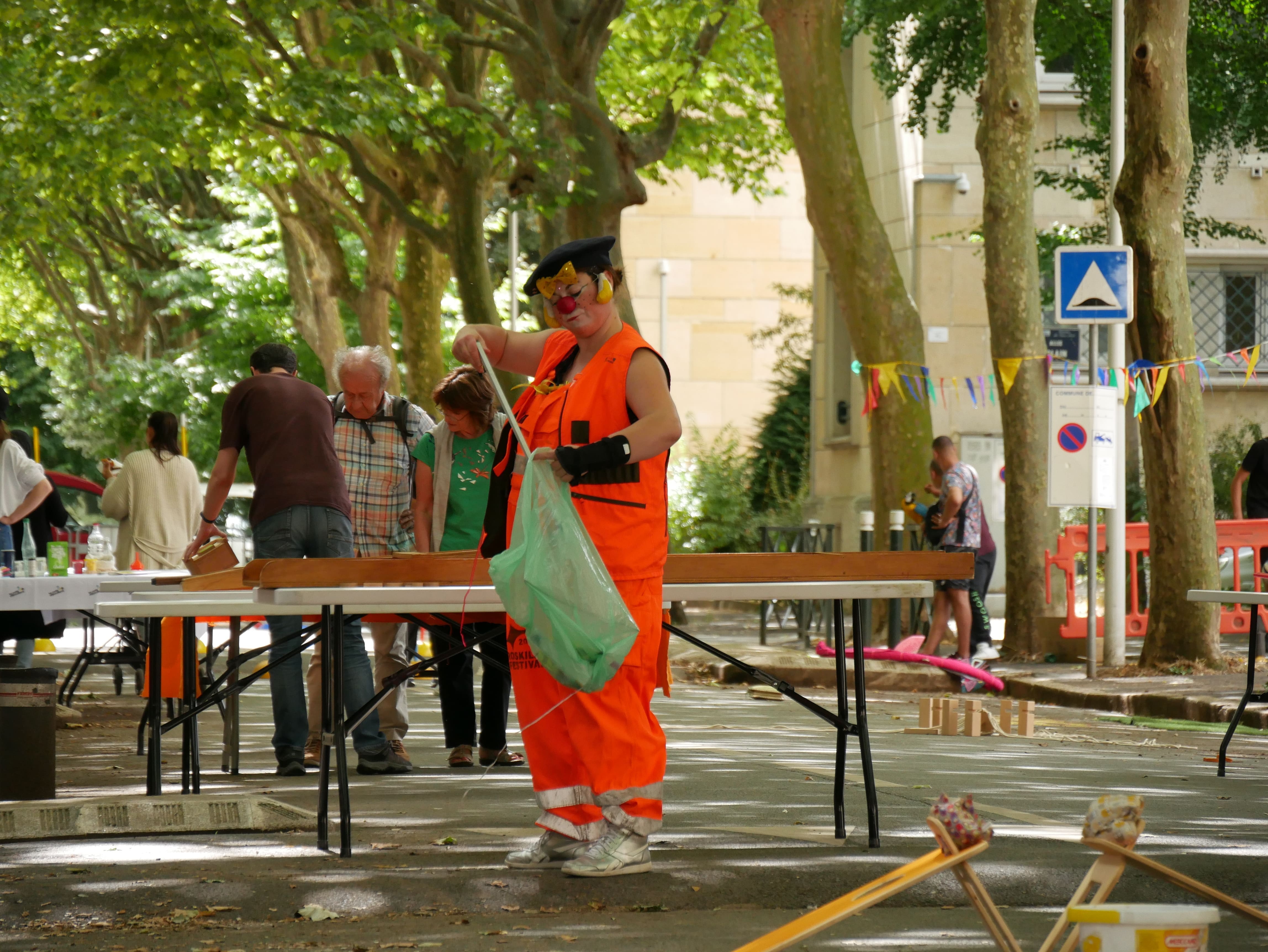 Un Convive à Nanterre