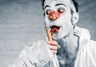 Le Délirium du papillon, de et par Emmanuel Gil alias Typhus Bronx, ©FabienDEBRABANDERE