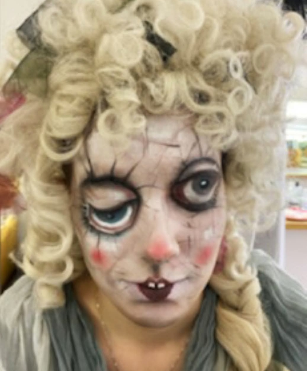 Maquillage : d'une expression à l'autre